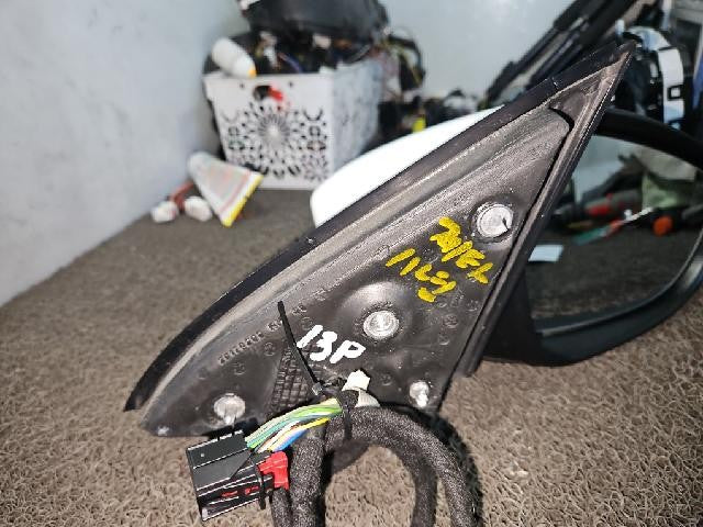 2011 Volkswagen Jetta Right White Side Mirror