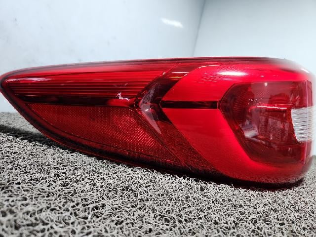 2015 Hyundai LF Sonata Rear,Left TailLight 92401 C1100