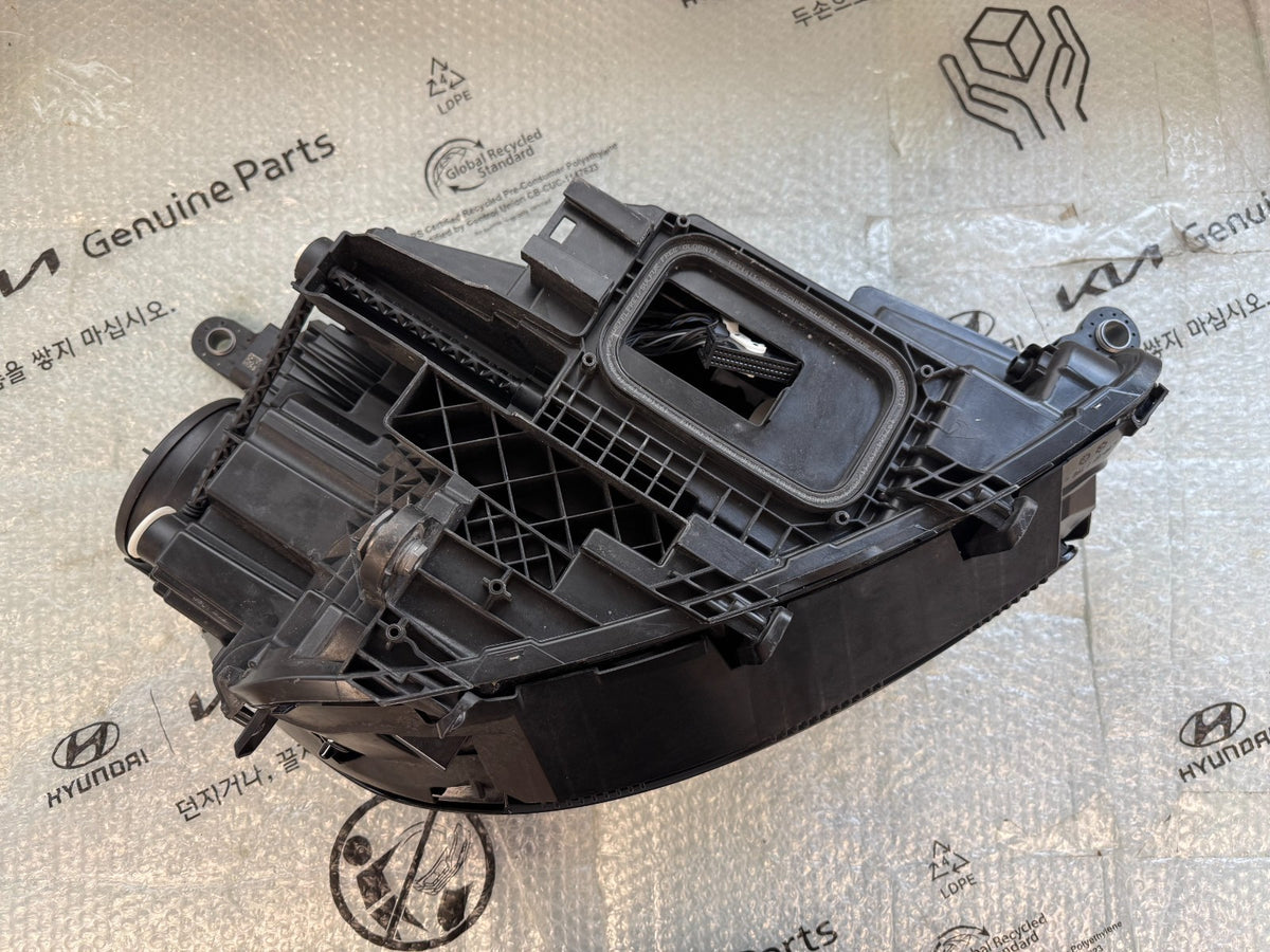 Mercedes-Benz GLS X167 2019-2023 LEFT Headlight Used OEM A1679066108