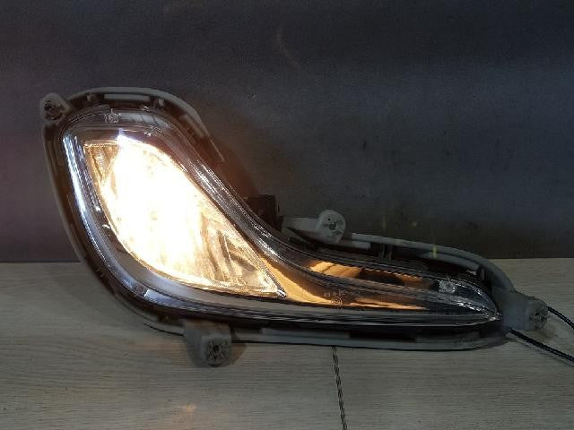 2012 Hyundai Accent RB Right Fog Light 922021R000
