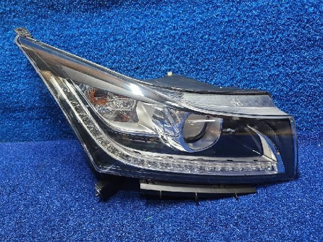 2016 Chevrolet Cruze Amazing Cruise Right Headlight