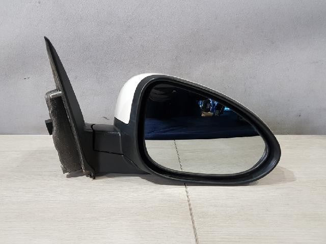 2015 Chevrolet Aveo hatchback Right White Side Mirror