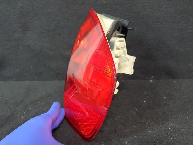 2010 BMW 320d Rear,Right TailLight