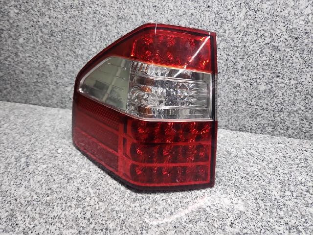 2011 KIA Mojave Rear,Left TailLight 92401 2J101
