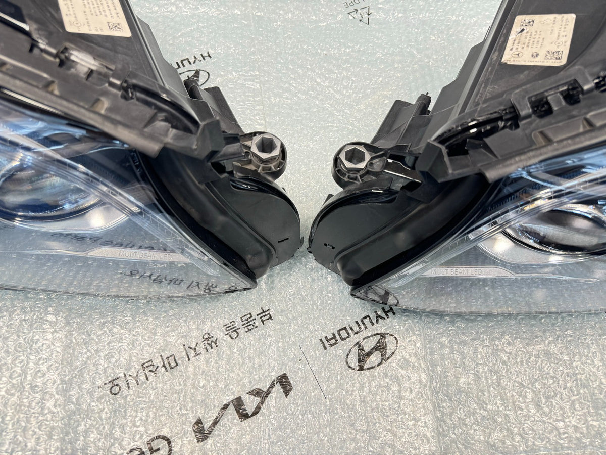 Mercedes-Benz E-class 2016-2020 PAIR Headlight Used OEM A2139069504 A2139069604