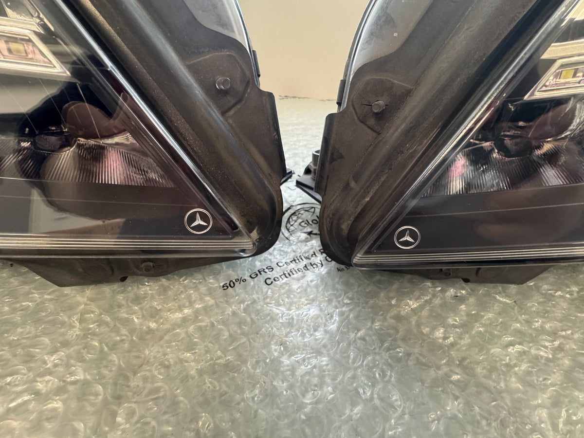 Mercedes-Benz CLS 2010-2014 PAIR Headlight Used OEM A2188204761 A2188204861