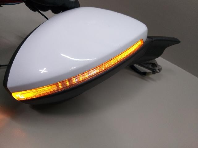 2014 Volkswagen Golf Right Side Mirror