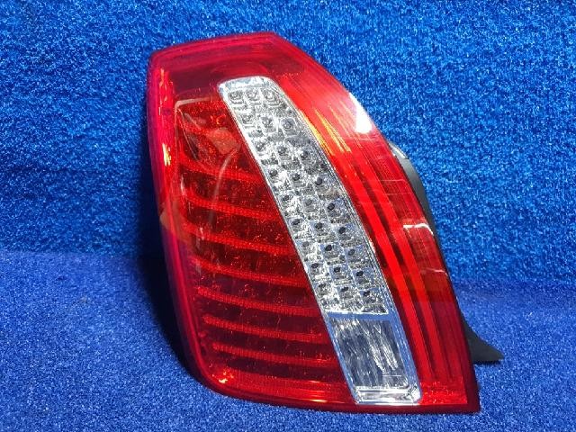 2010 KIA Opirus Premium Rear,Left TailLight 924013F800