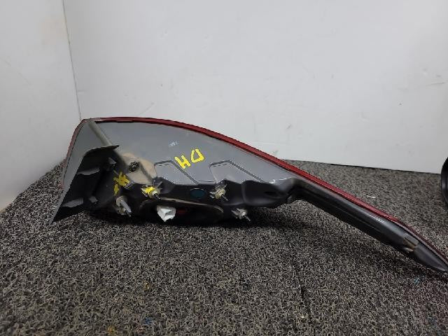 2014 Hyundai Genesis DH Rear,Left TailLight 92402B1000