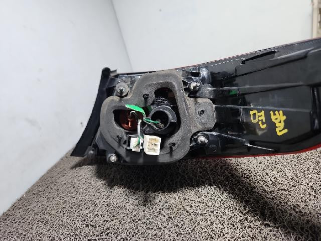 2015 Hyundai LF Sonata Rear,Left TailLight 92401 C1100
