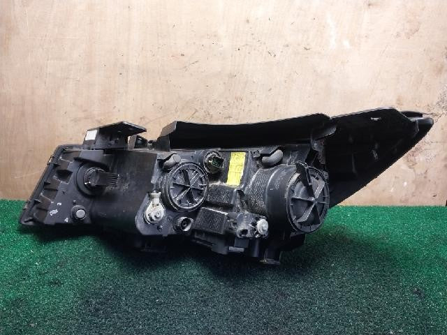 2018 KIA Cedona all new Carnival Right Xenon Headlight 92102-A9