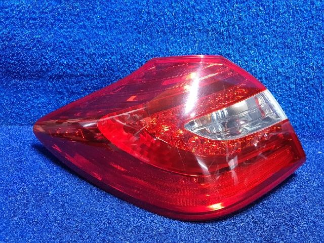 2011 Hyundai Genesis Rear,Left TailLight