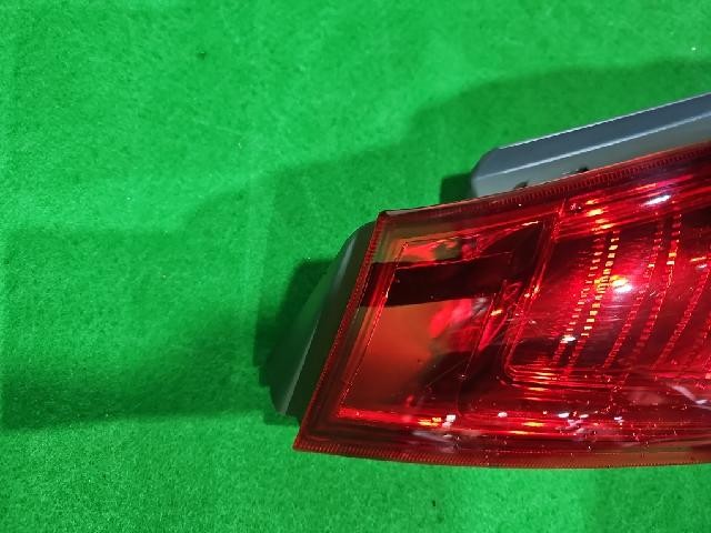 2010 Hyundai Elantra GT i30 Rear,Left Halogen TailLight 92401 2L100