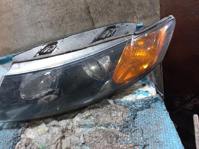 2010 KIA Lhotse Innovation Left Headlight