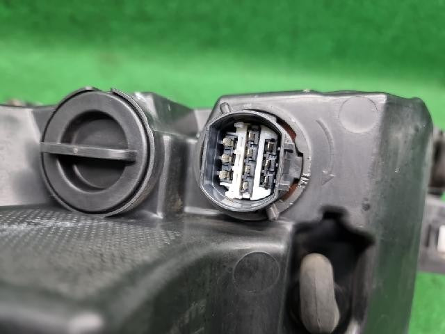 2012 Hyundai Equus VI VS380 Right Xenon Headlight