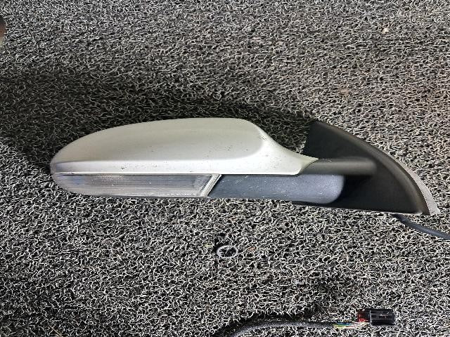 2010 Volkswagen New PASSAT Right Side Mirror