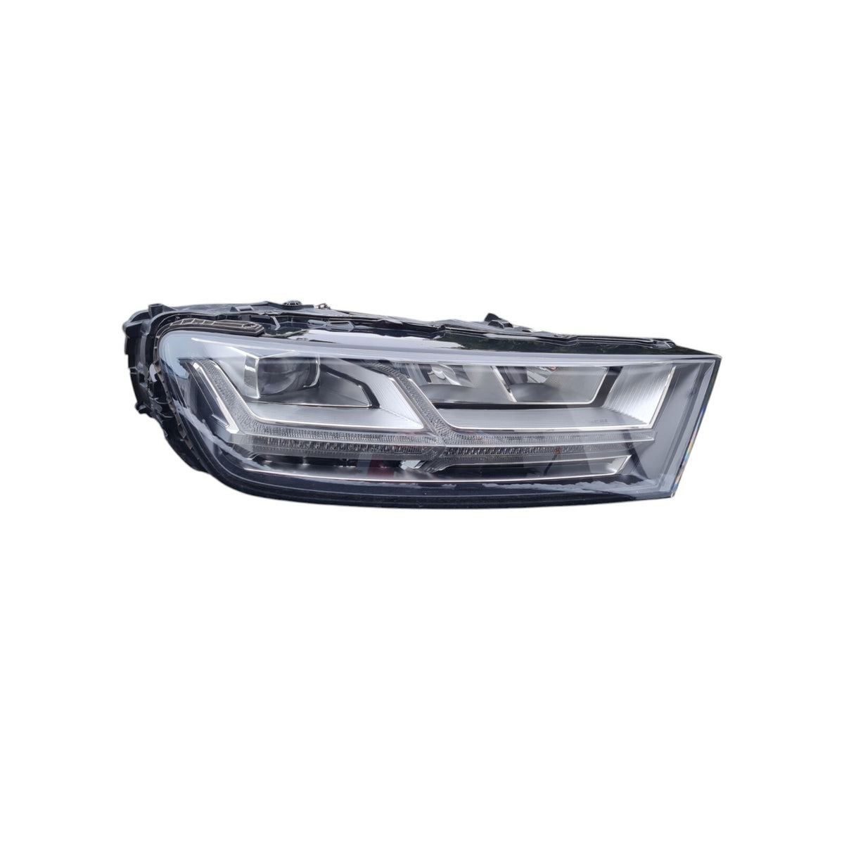Audi Q7 4M 2nd generation LED RIGHT USED GENUINE 4M0941034