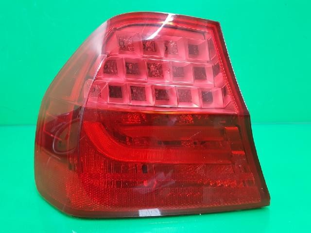 2011 BMW 320i Rear,Left TailLight 4871731