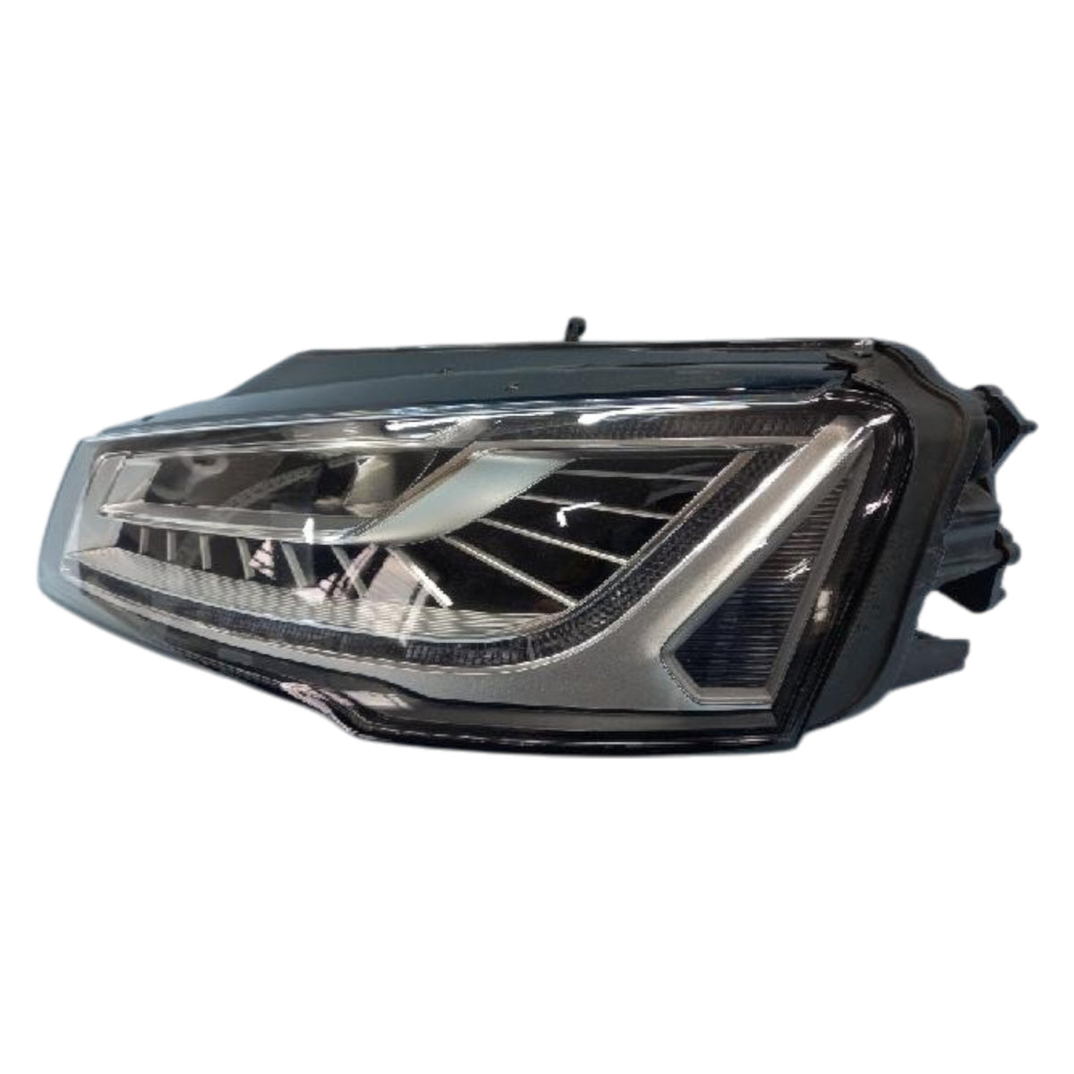 Audi A8 4H LED LEFT USED GENUINE 4HO941773B
