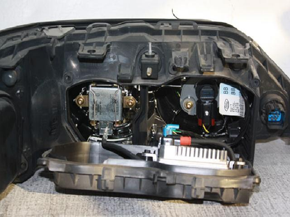 2002 LINCOLN TOWNCAR HID/Xenon Headlight Assembly Left Side OEM 3W1X13006A